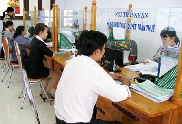 Đại lý thuế chuẩn bị hồ sơ đăng ký hoạt động kinh doanh dịch vụ làm thủ tục về thuế gửi đến Cục Thuế nơi đại lý thuế đóng trụ sở chính.