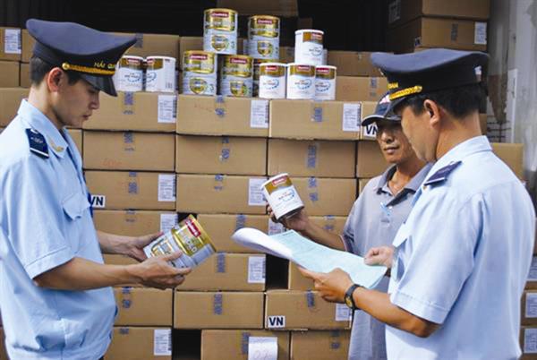 1 tháng, ngành Hải quan bắt giữ, xử lý hơn 900 vụ buôn lậu với trị giá hàng hóa ước tính hơn 47 tỷ đồng.
