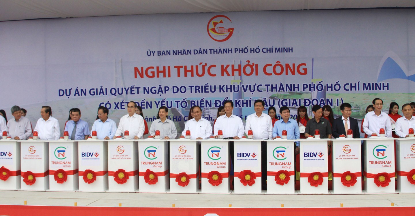 Nghi thức khởi công dự án.