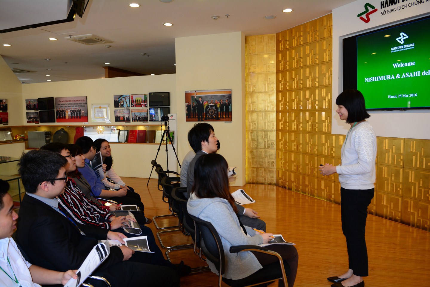 Góc Nhà đầu tư HNX đã chào đón hàng ngàn lượt nhà đầu tư đến tham quan, tìm hiểu. Nguồn: hnx.vn