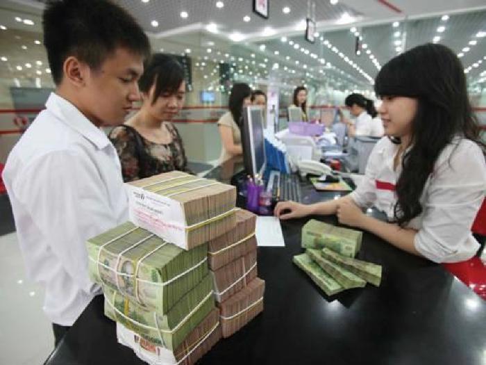 Ngân hàng Nhà nước liên tiếp phát đi những cảnh báo về hoạt động cấp tín dụng.