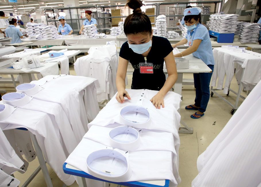 Nhiều doanh nghiệp dệt may vẫn đang trong tình trạng “ngóng trông” đơn hàng.