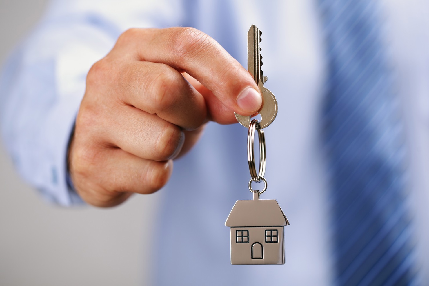 Thị trường bất động sản Hà Nội đang “khát” dự án căn hộ giá tầm trung.