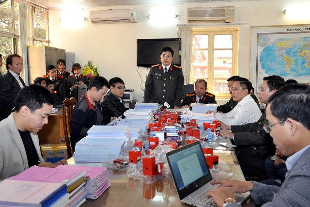Rất nhiều con dấu doanh nghiệp “ma” bị Cơ quan chức năng thu giữ. Nguồn: internet.
