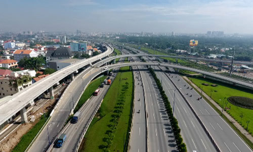 Giá đất chỉ tăng từ phía bên chào bán và chưa ghi nhận nhiều mức tăng từ các giao dịch thành công nên bị hoài nghi tăng ảo, không phản ánh đúng nhu cầu thật của thị trường. Nguồn: internet.
