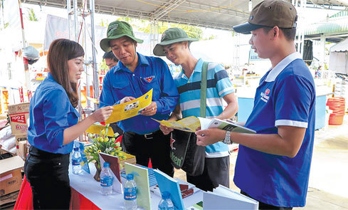 BHXH tỉnh Sóc Trăng tích cực tuyên truyền chính sách BHXH, BHYT mở rộng đối tượng tham gia bảo hiểm. Nguồn: Internet
