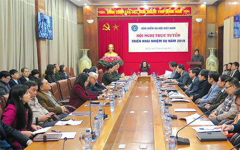 Ngành BHXH duy trì hội nghị trực tuyến hàng tháng thông tin, giải đáp chính sách bảo hiểm cho người dân. Nguồn: Internet