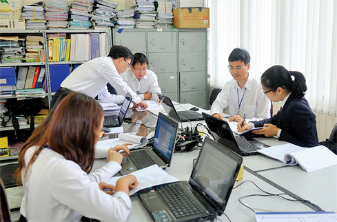CNTT hỗ trợ rất nhiều cho các kiểm toán viên nhà nước trong hoạt động kiểm toán Ảnh: Đông Sơn 