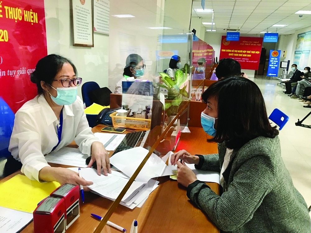 Theo Tổng cục Thuế, số thu tháng 10 đã tăng khá so với tháng 8 và 9. Ảnh: Thuỳ Linh