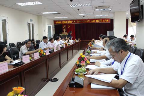 Các chương trình cải cách, điện tử hóa quy trình quản lý thuế, tháo gỡ khó khăn cho DN theo Nghị quyết 19 của Chính phủ của Cục Thuế Hà Nội được đoàn kiểm tra giám sát liên ngành đánh giá rất cao. Ảnh: TB