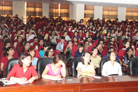 Các DN có vốn đầu tư nước ngoài dự hội nghị tập huấn do Cục Thuế TP.Hà Nội tổ chức. Ảnh: NM.