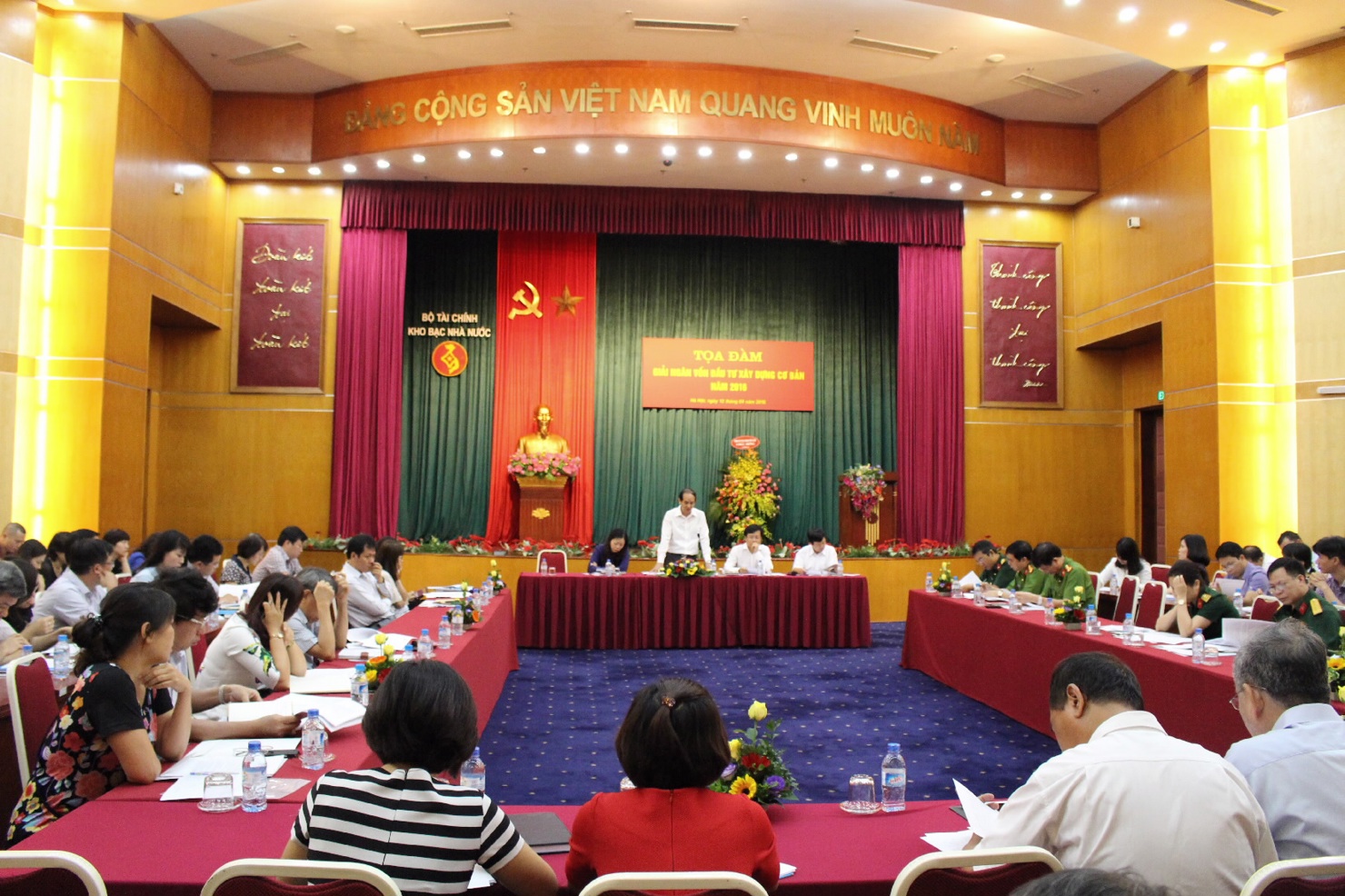 Tọa đàm về giải ngân vốn đầu tư xây dựng cơ bản năm 2016