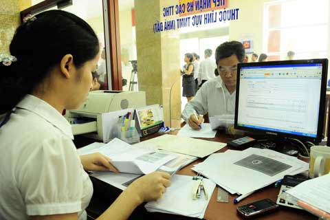 Công khai các bộ TTHC thuế tại bộ phận “một cửa” của các cơ quan thuế trên địa bàn là một trong những giải pháp mà Cục Thuế TP. Hồ Chí Minh áp dụng để tạo điều kiện cho người nộp thuế.