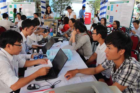 Ngành Thuế chủ động hỗ trợ tối đa người nộp thuế thực hiện quyết toán thuế. ảnh: Doãn Thiệu