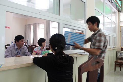 Bộ phận "một cửa" Chi cục Thuế quận Hải Châu, TP.Đà Nẵng. Ảnh: NM.