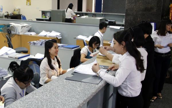 Hoạt động nghiệp vụ tại Kho bạc Nhà nước Hải Phòng. Ảnh: S.T. 
