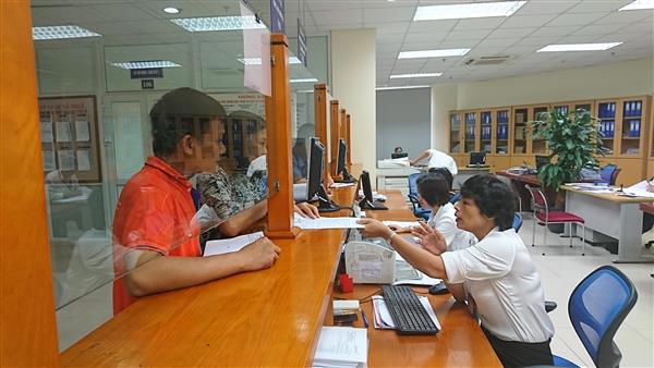 Hoạt động tại Chi cục Thuế quận Đống Đa. Ảnh: H.Vân. 
