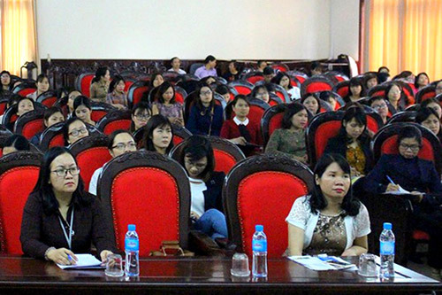 Chi cục thuế TP Ninh Bình tích cực hỗ trợ doanh nghiệp trong công tác thuế. Ảnh: Nguyễn Thị Phượng