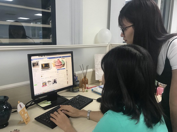  Cơ quan Thuế khuyến cáo tất cả các giao dịch có thu nhập nên tự kê khai, nộp thuế. Ảnh: T.H. 