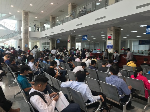 Tổ chức, cá nhân quyết toán thuế Thu nhập cá nhân tại Cục Thuế TP.HCM. Ảnh: T.H.