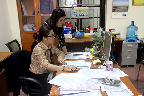 Cục Thuế Thanh Hóa tập trung rà soát lại tất cả các khoản nợ thuế, từ đó áp dụng các biện pháp cưỡng chế thu hồi nợ thuế. Ảnh: Tuấn Nguyễn