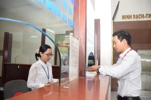 Bộ phận "một cửa" Cục Thuế Bà Rịa - Vũng Tàu. Ảnh: Hùng Hiệp.