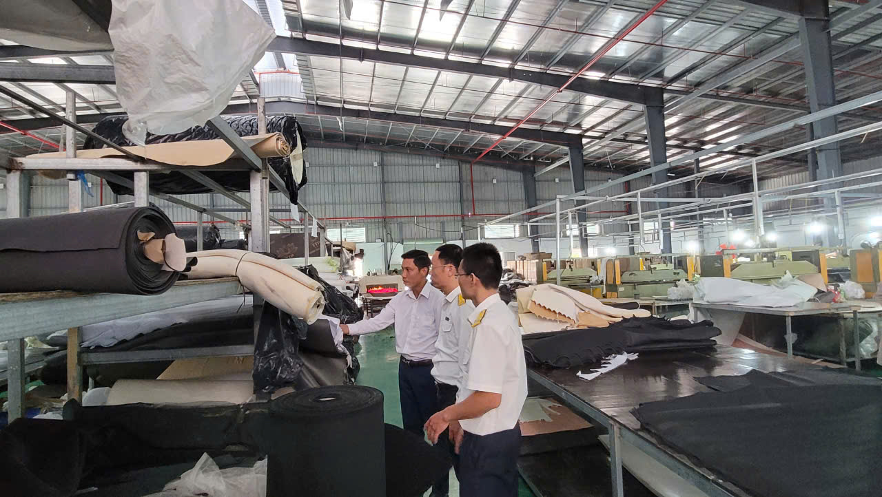 Ngành Thuế khẩn trương hướng dẫn chính sách giúp tổ chức, cá nhân, doanh nghiệp tập trung khắc phục hậu quả bão số 3. 
