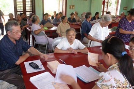 Những loại phí khấu trừ từ tài khoản bảo hiểm hưu trí