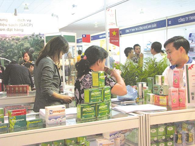 Doanh nghiệp dược “lội ngược dòng”