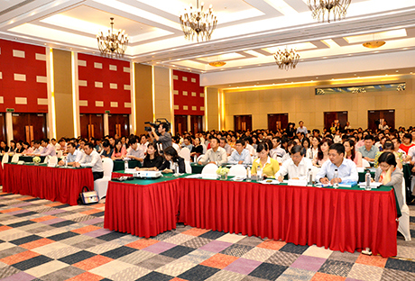 “Đối thoại doanh nghiệp năm 2014 về thủ tục hành chính, chính sách thuế và hải quan”