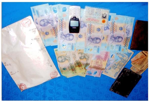 Tiêu thụ gần 5 triệu đồng tiền giả, lĩnh án 6 năm tù