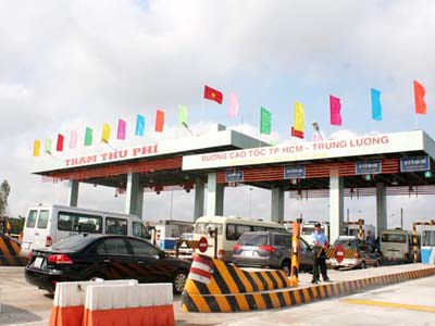 Bộ Tài chính đề xuất bỏ 26 khoản thu trong danh mục phí, lệ phí