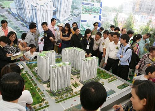 Sàn bất động sản chạy đua bắt khách
