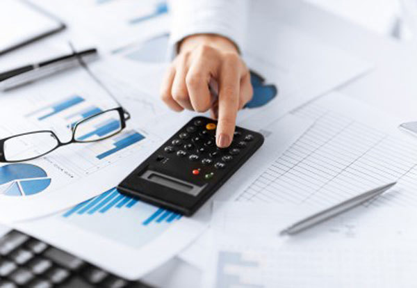 Áp thuế 2% thu nhập từ giá trị chuyển nhượng bất động sản