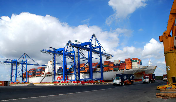 Xử lý tình trạng hàng hóa tồn đọng tại cảng biển, cửa khẩu