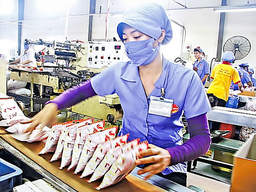 Miliket kẹt giữa trùng vây