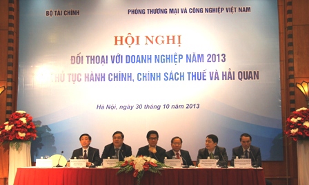 Đối thoại doanh nghiệp năm 2013: Thiết thực, hiệu quả